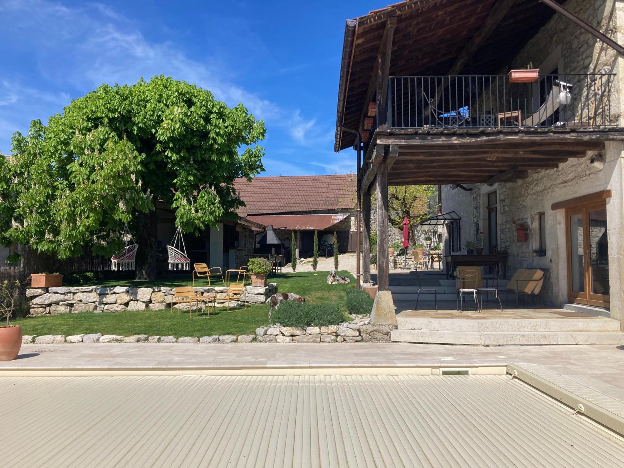 Le Clos Bo-M Marignieu Exterior photo